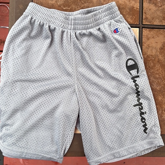 Big boys size medium shorts/great condition - Picture 3 of 6